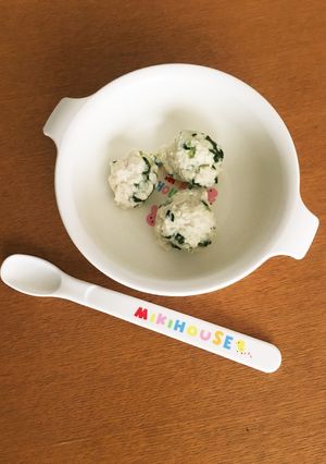 離乳食に★小松菜入りふわふわ肉団子-レシピのメイン写真