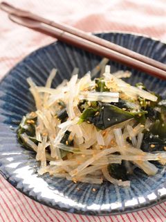 糸寒天とわかめのサラダ♪-レシピのメイン写真