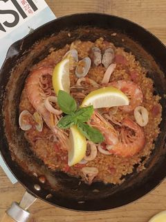 魚介の旨味たっぷり、フライパンでパエリア-レシピのメイン写真