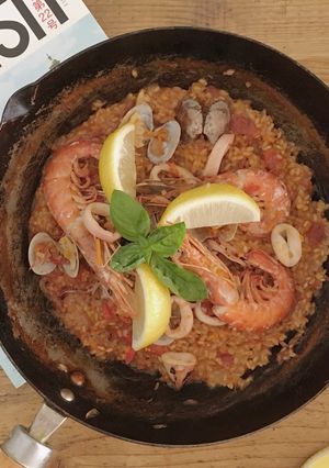魚介の旨味たっぷり、フライパンでパエリア-レシピのメイン写真