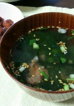 即席鍋なしで作る和風梅干しワカメスープ！-レシピのメイン写真