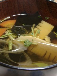 たけのことワカメのお吸い物♪-レシピのメイン写真