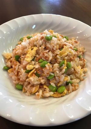 簡単！鮭ほぐしと枝豆のチャーハン-レシピのメイン写真
