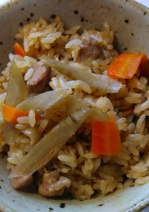 白だしで鶏ごぼう炊き込みご飯-レシピのメイン写真