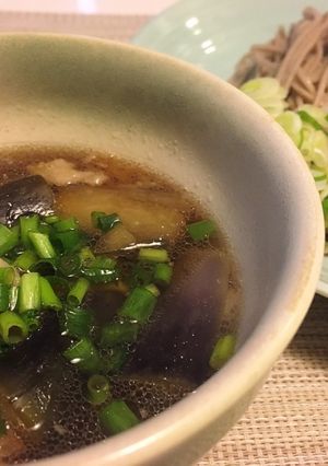 そば屋の賄い☆茄子と豚バラ肉のつけ蕎麦-レシピのメイン写真