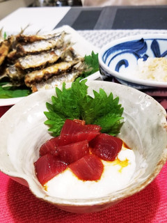 マグロの漬けと山芋小鉢-レシピのメイン写真