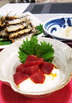 マグロの漬けと山芋小鉢-レシピのメイン写真
