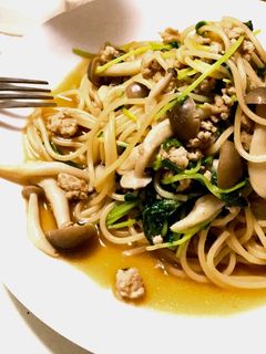 鶏ひき肉と豆苗の柚子胡椒スパゲティ-レシピのメイン写真