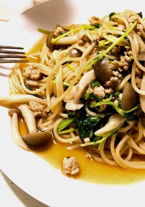 鶏ひき肉と豆苗の柚子胡椒スパゲティ-レシピのメイン写真