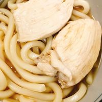 基本からアレンジまで！思わずつくりたくなる「鶏肉 ワカメ うどん」の