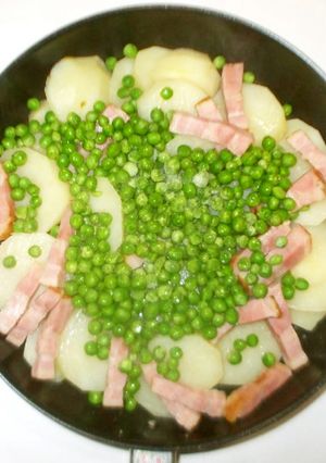 じゃが芋グリンピースのベーコン煮♪簡単-レシピのメイン写真
