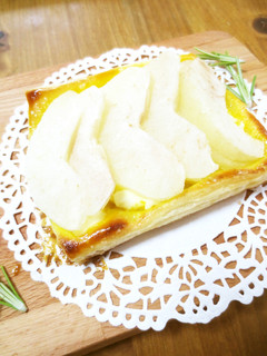 梨とクリームチーズのオープンパイ♡-レシピのメイン写真