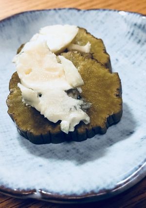 いぶりがっこのブルーチーズのせ-レシピのメイン写真