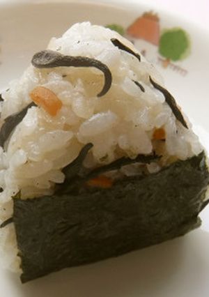 ひじきおにぎり【保育園給食】-レシピのメイン写真
