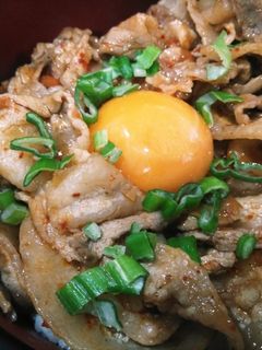 簡単☆豚キムチ丼 豚バラ キムチ 丼ぶり-レシピのメイン写真