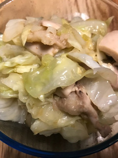 鶏もも肉とキャベツの梅肉つゆ和え-レシピのメイン写真