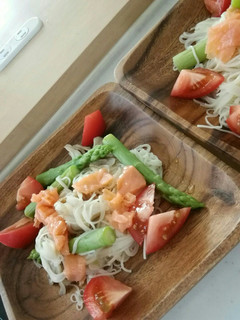 スモークサーモンと野菜のそうめん-レシピのメイン写真