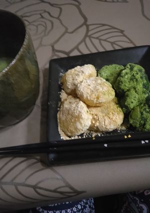 きな粉味と抹茶味の餅と濃茶と。-レシピのメイン写真