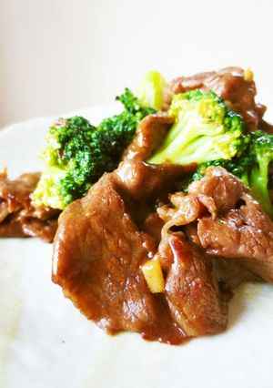 牛肉とブロッコリーのオイスターソース炒め-レシピのメイン写真