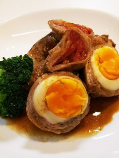 トマトとゆで卵の豚肉巻き-レシピのメイン写真
