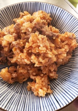 簡単☆余りご飯で挽肉ケチャップ炒飯♪-レシピのメイン写真