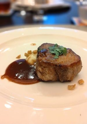 豚肩ロースの赤ワイン煮込みのムニエル-レシピのメイン写真