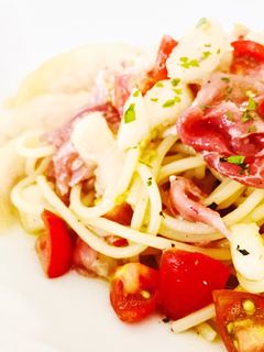 桃と生ハムとトマトの冷製パスタ-レシピのメイン写真