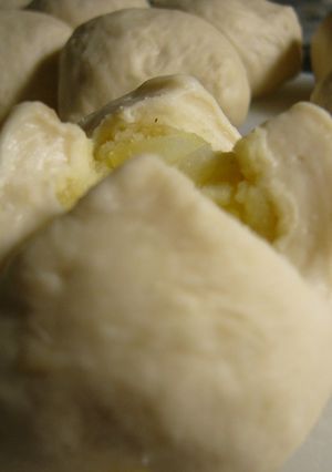惣菜用パン生地（飴玉ねぎ入り）-レシピのメイン写真
