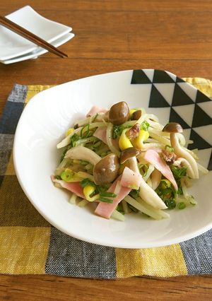 豆もやしときのこのアンチョビベーコン-レシピのメイン写真