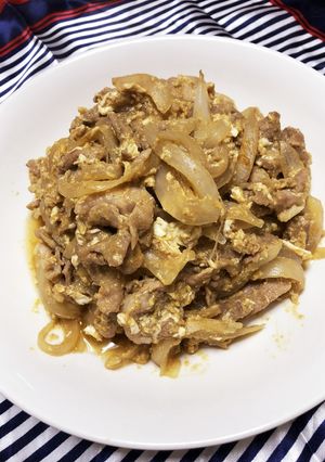 簡単！豚肉のトンカツソース玉子とじ-レシピのメイン写真