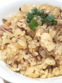 簡単♥さば水煮缶で炊き込みご飯♪-レシピのメイン写真