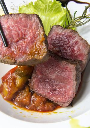 和牛ステーキの低温調理仕立て-レシピのメイン写真