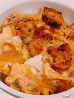 残った焼き鳥で、香ばしい、焼き鳥親子丼!-レシピのメイン写真