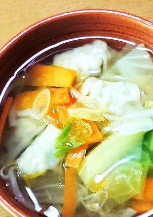 野菜たっぷり餃子スープ-レシピのメイン写真