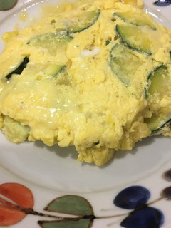 ズッキーニとチーズのレンジオムレツ-レシピのメイン写真