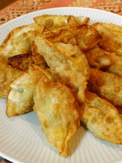 ビールが進む!アボカドとチーズの揚げ餃子-レシピのメイン写真