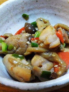 鶏腿とシメジの炒め煮-レシピのメイン写真