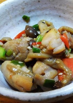 鶏腿とシメジの炒め煮-レシピのメイン写真