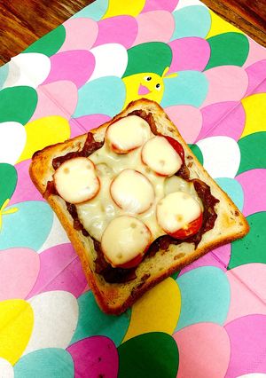 余ったカレーでチーズカレートースト-レシピのメイン写真
