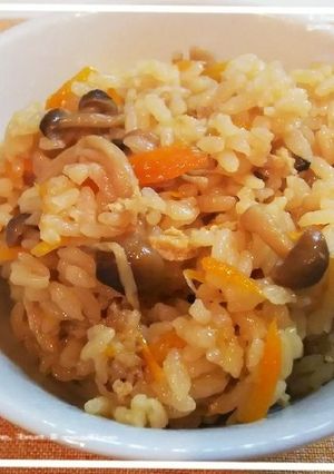 子供が大好き★炊き込みご飯-レシピのメイン写真