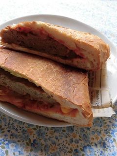 フランスパンでチーズバーガー-レシピのメイン写真