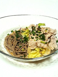 冷しゃぶサラダ蕎麦-レシピのメイン写真