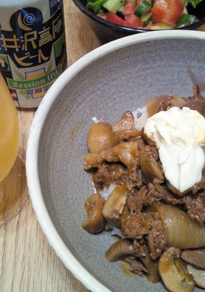 ビーフ・ストロガノフ(洋風牛丼として)-レシピのメイン写真