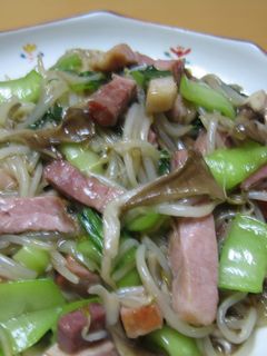 ボンレスハムとチンゲン菜の中華風野菜炒め-レシピのメイン写真