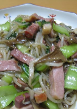 ボンレスハムとチンゲン菜の中華風野菜炒め-レシピのメイン写真