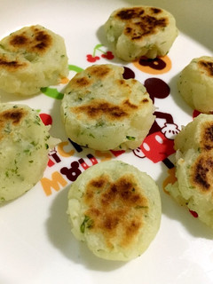 【離乳食中期〜】冷凍可☆じゃがいもお焼き-レシピのメイン写真
