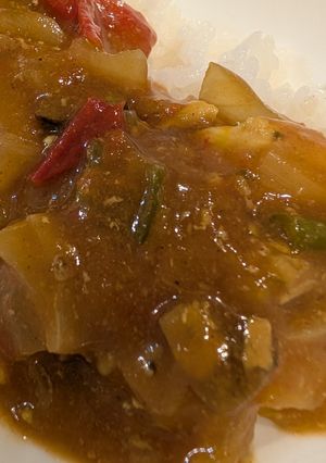 レンジで調理！冷凍トマトと鶏むね肉の無水カレー-レシピのメイン写真