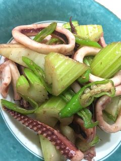 イカとセロリのレモン炒め-レシピのメイン写真