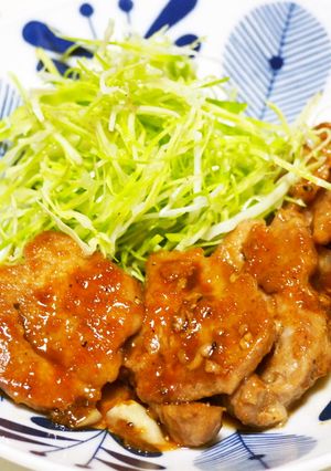 ヒレ肉のステーキ♪ニンニクソースで簡単に-レシピのメイン写真