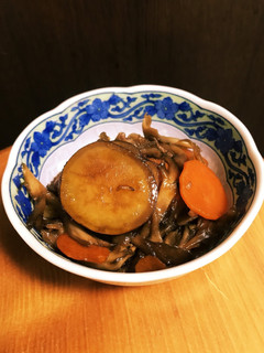 さつま芋と人参舞茸の甘辛炒め-レシピのメイン写真